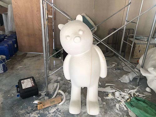 什么東西噴涂到泡沫上增加硬度(圖3) 聚脲噴涂到泡沫上增加硬度